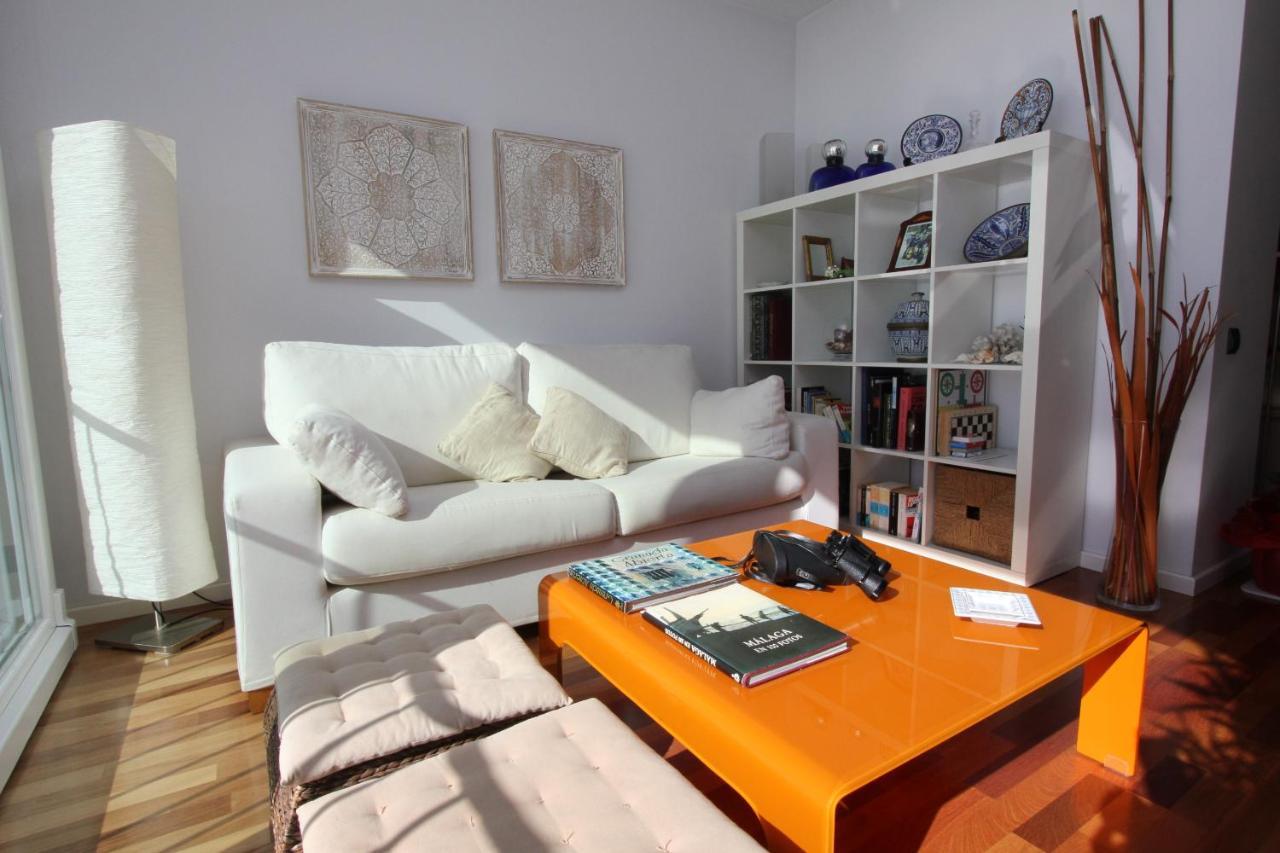 Apartamento Frente Al Mar Malaga Bagian luar foto