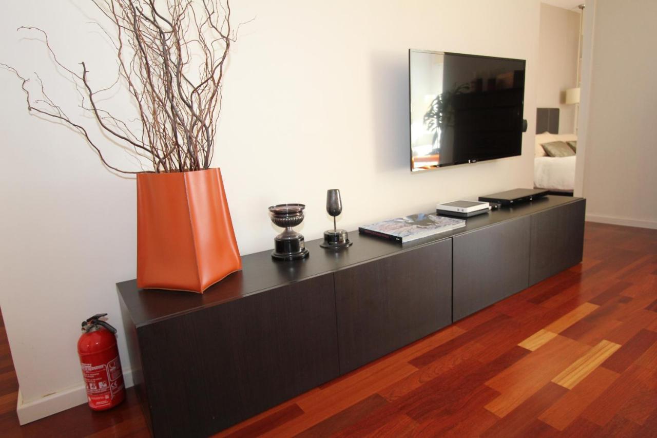Apartamento Frente Al Mar Malaga Bagian luar foto